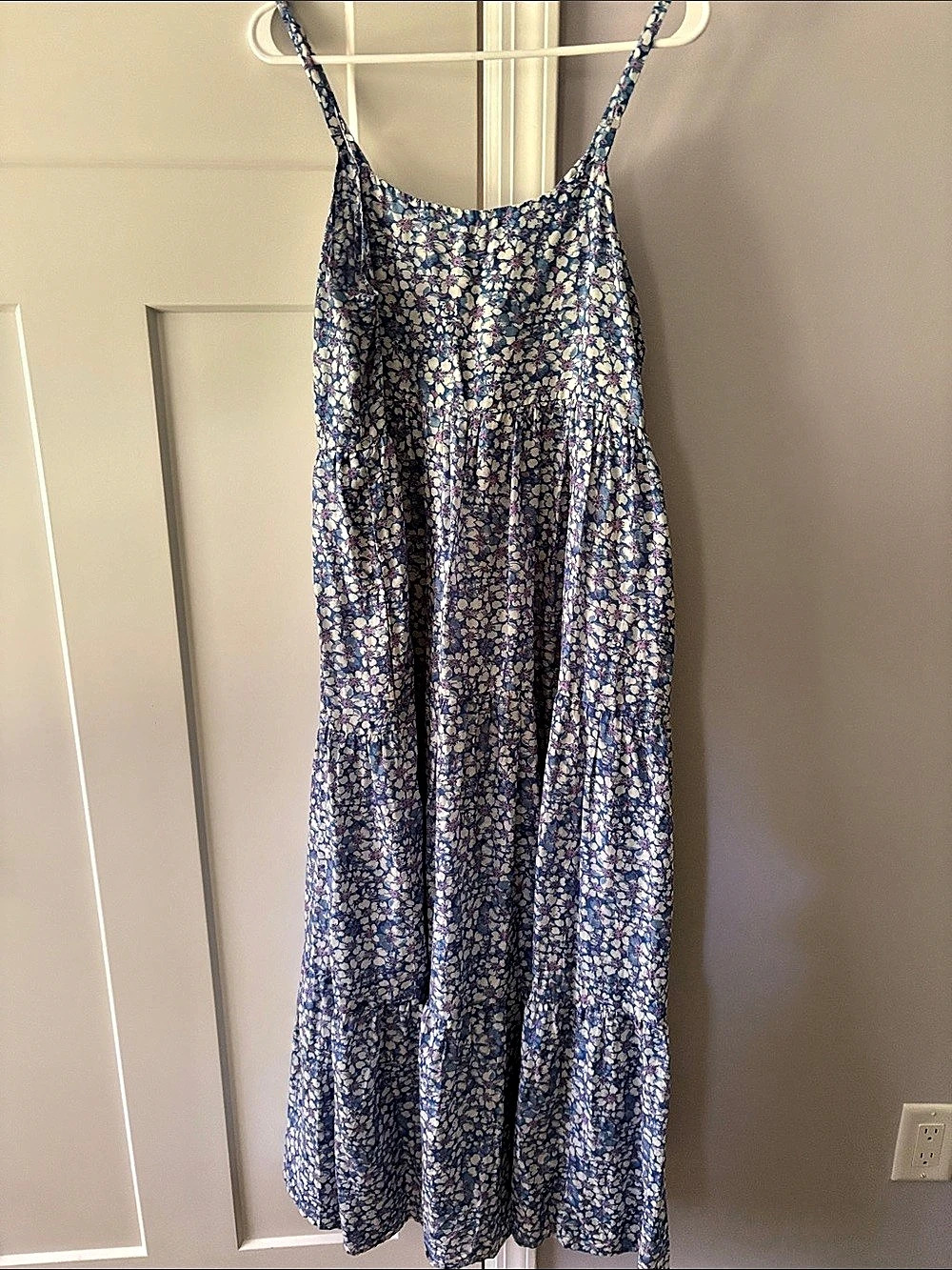 XiRENA Floral Maxi Dress in Blue, White & Purple - Stunning Condition